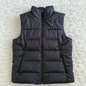 The North Face 550 Down Puffer Vest Jacket